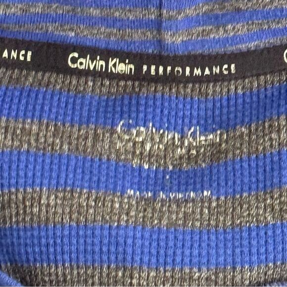 Calvin Klein youth size, large V-neck pullover hoodie - Picture 3 of 8